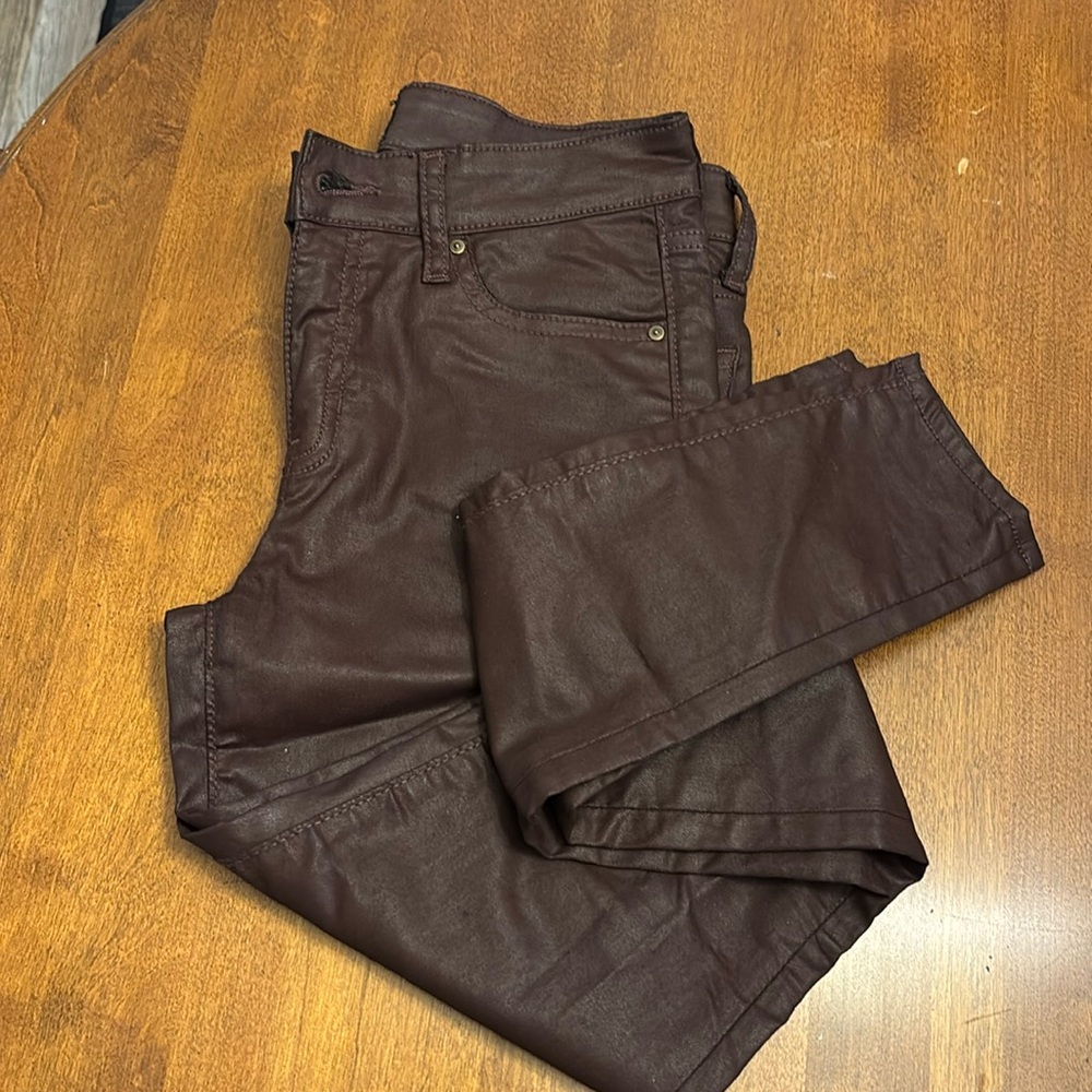 Gap coated maroon skinny pants